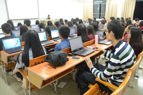 说明:http://172.16.59.38:8080/_mediafile/jjx/2015/11/05/4b6kj8p9rt.jpg